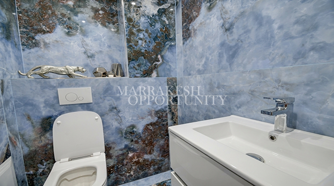 Appartement spacieux entièrement meublé à vendre à Guéliz