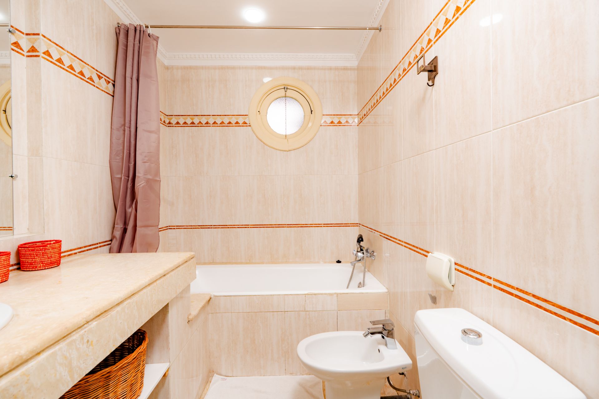 Appartement rez-de-jardin meublé à louer à Hivernage