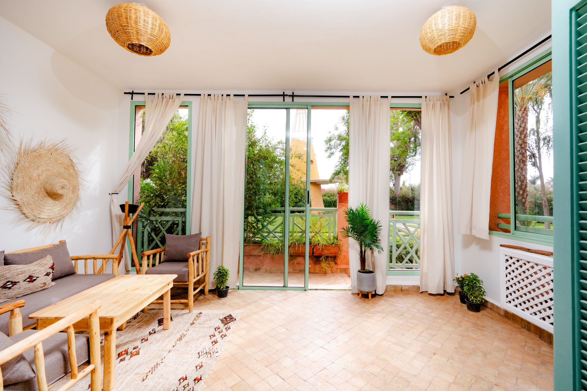 Appartement rez-de-jardin meublé à louer à Hivernage