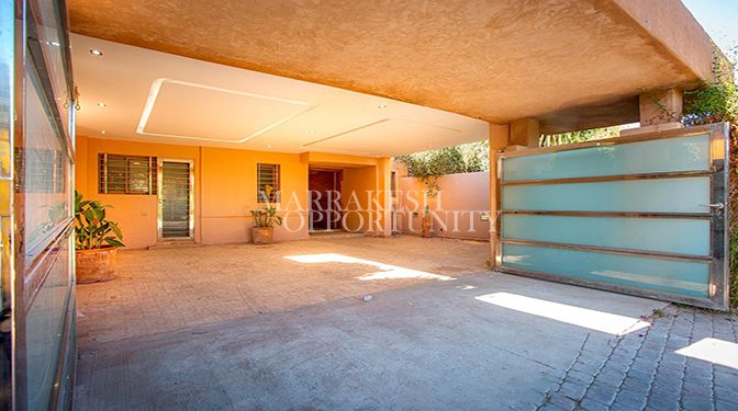 Villa moderne avec piscine en vente à Agdal
