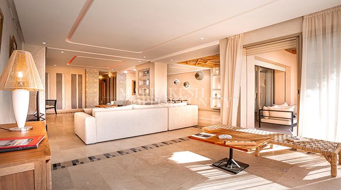 Villa moderne avec piscine en vente à Agdal