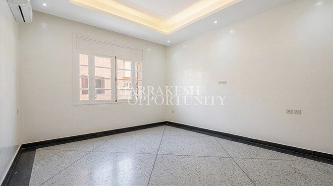 Location Bureau Professionnel de 106 m² au Centre de Guéliz