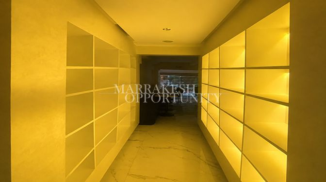 Location d’un Magasin Commercial Équipé à Guéliz – Emplacement Premium