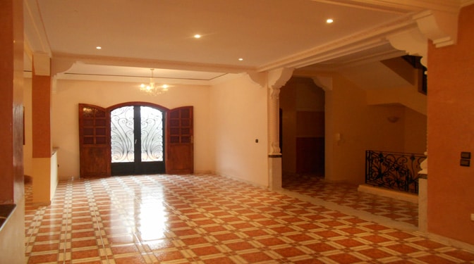 location longue durée villa Targa vide