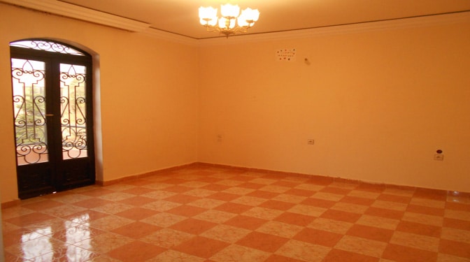 location longue durée villa Targa vide