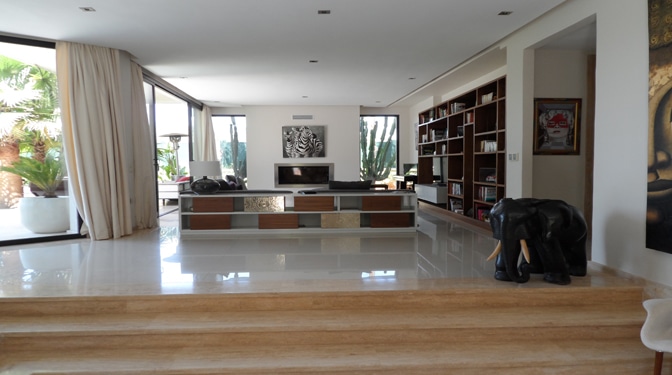 Contemporary Villa for Sale in Amelkis