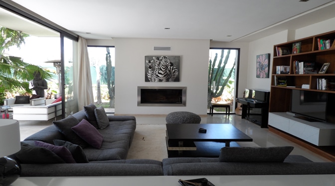 Contemporary Villa for Sale in Amelkis