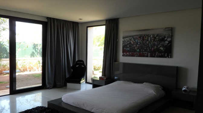 Contemporary Villa for Sale in Amelkis