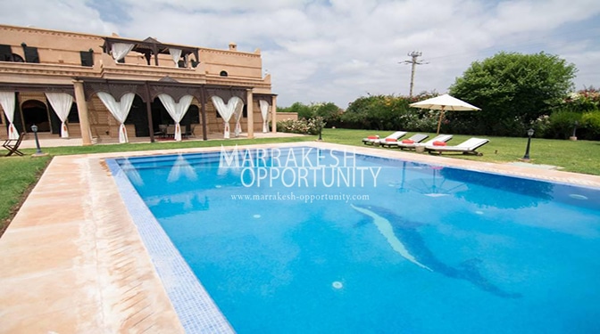 Location villa avec piscine privative sur la route de ourika