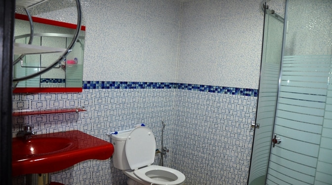 Studio en location longue durée a proximité du marché des fleurs