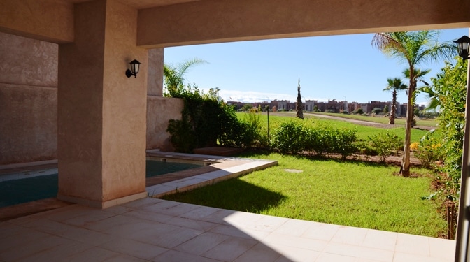 Location villa moderne à prestigia