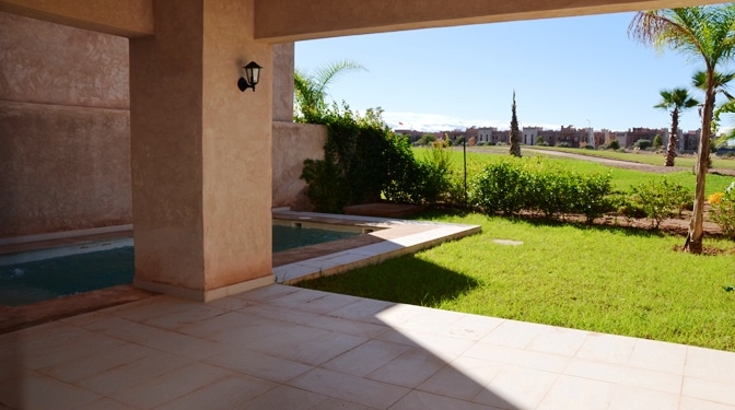 Location villa moderne à prestigia