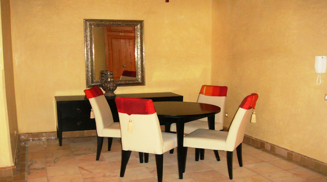 Appartement meublé à la palmeraie avec une grande terrasse