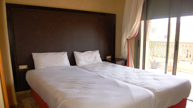 Appartement meublé à la palmeraie avec une grande terrasse