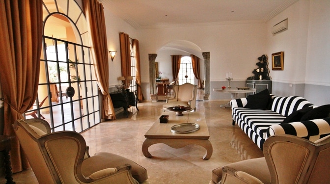 Furnished Villa for Sale in Route de l'Ourika