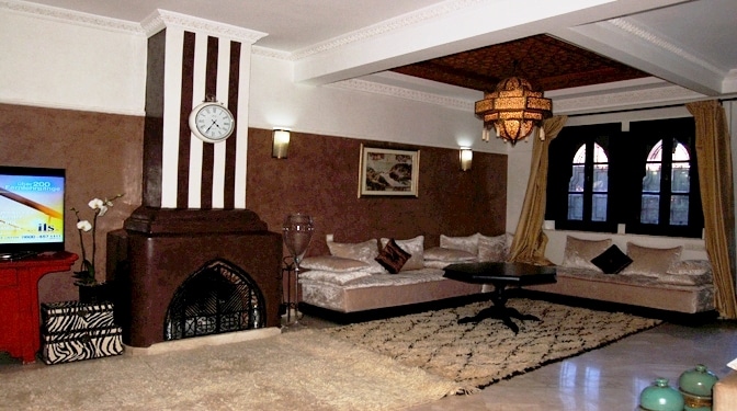 Furnished Villa for Sale with Pool in Palmeraie