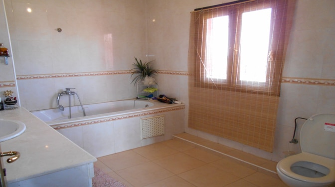 Furnished Villa for Sale in Route de l'Ourika