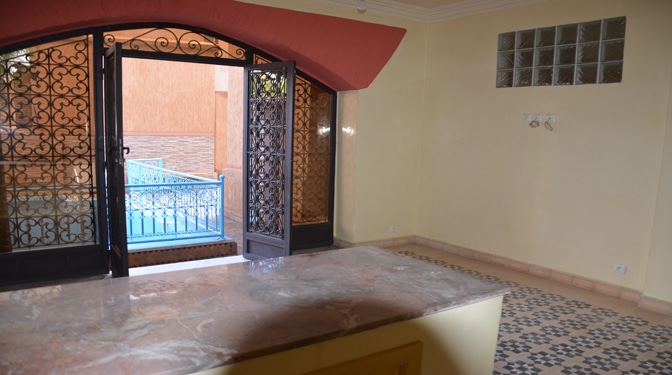 Location longue durée villa vide avec piscine privative