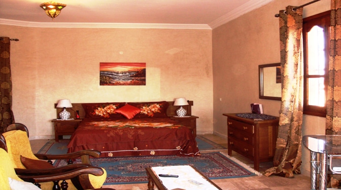 Villa for Sale with Pool in Route Ouarzazate