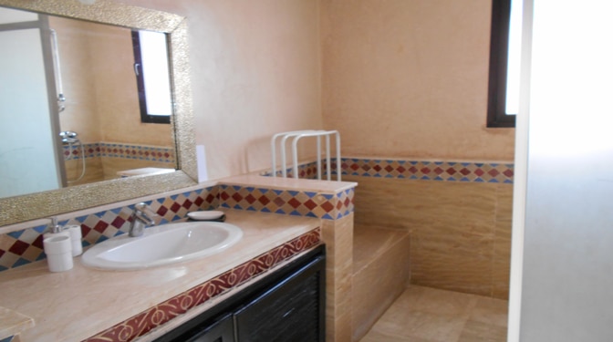 Vente villa authentique sur la route de Fés