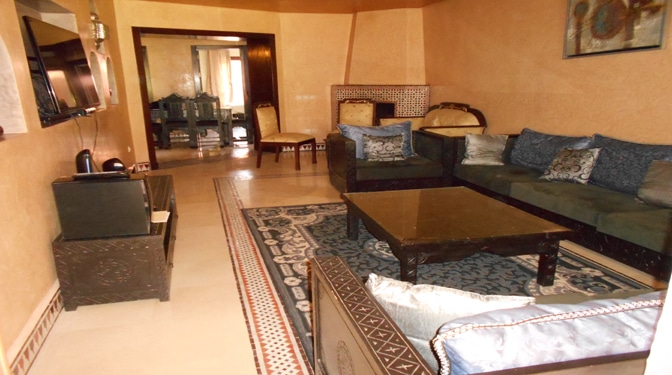 Appartement avec terrasse en Location longue durée - Photo 7