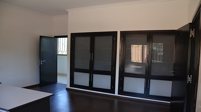 Commercial Space for Long-term Rental in Hivernage