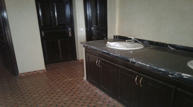 Unfurnished Villa for Sale in Route de l'Ourika