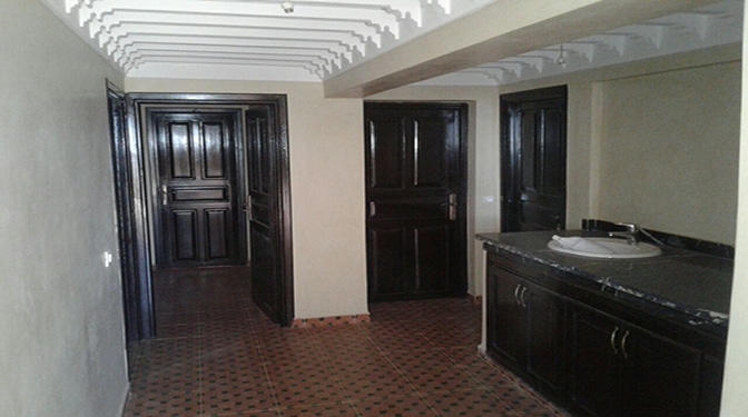 Unfurnished Villa for Sale in Route de l'Ourika