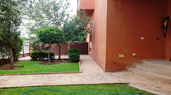 Villa en location sur la route de Fes
