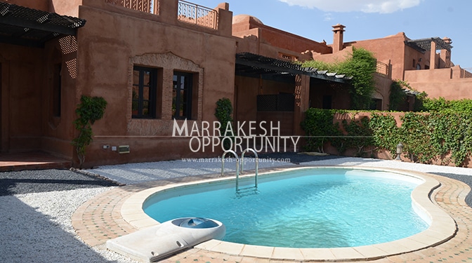 Location villa avec piscine à la palmeraie