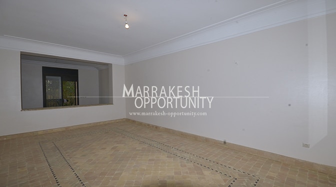 Location petite villa vide au quartier résidentiel targa