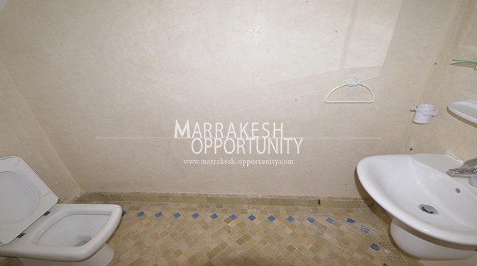 Location petite villa vide au quartier résidentiel targa