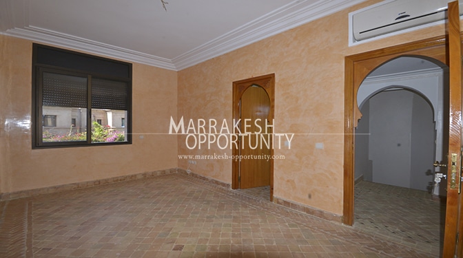 Location petite villa vide au quartier résidentiel targa