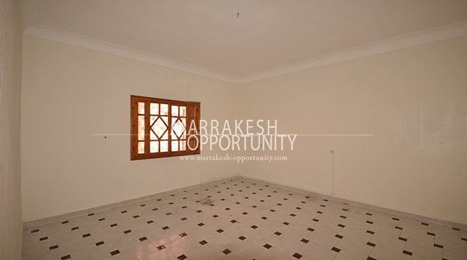 Location étage villa vide