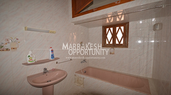 Location étage villa vide