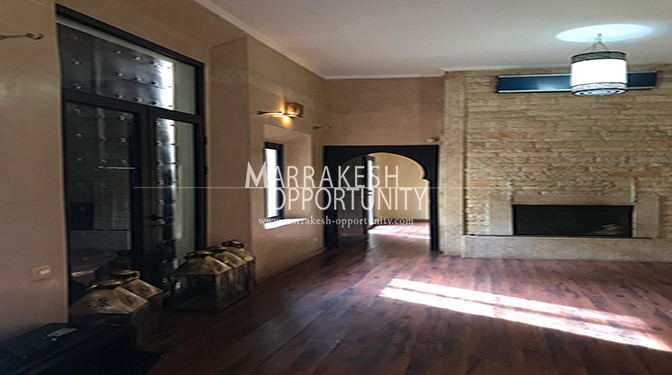 Jolie villa à louer avec piscine su boulevard Mohammed VI