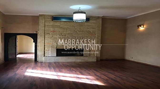 Jolie villa à louer avec piscine su boulevard Mohammed VI