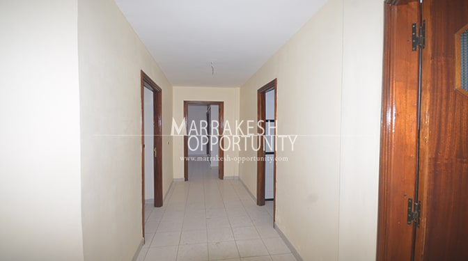 Location bureau situé sur la route de casa