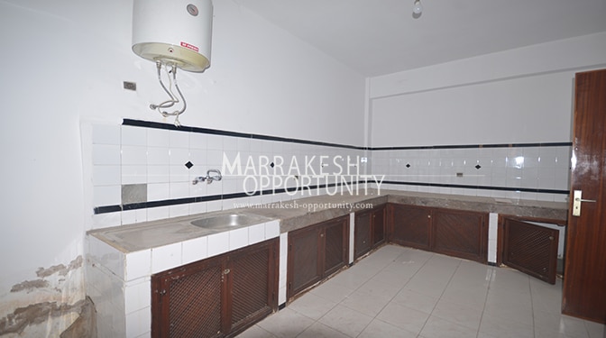 Location bureau situé sur la route de casa