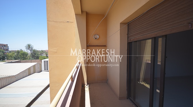 Location bureau situé sur la route de casa