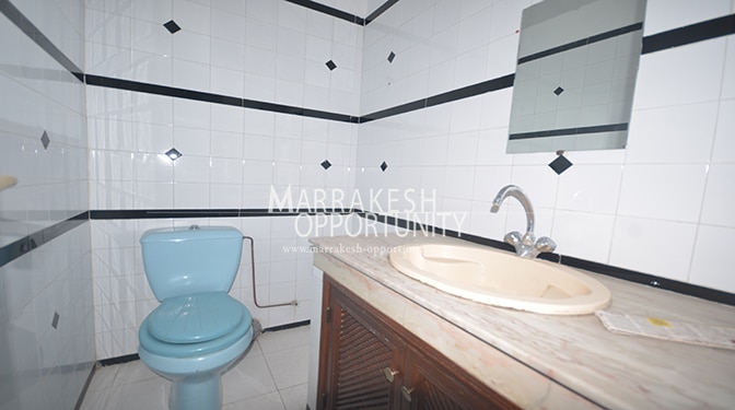 Location bureau situé sur la route de casa