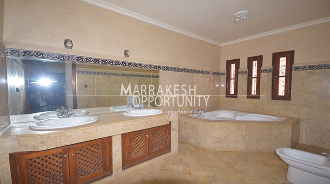 Belle villa en Location longue durée à Targa