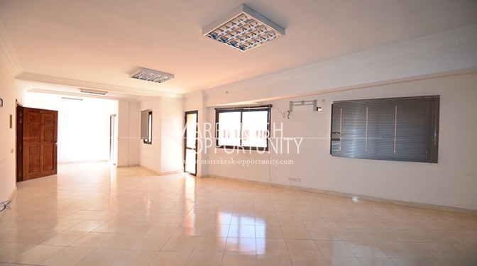 Modern Commercial Space for Long-term Rental in Gueliz