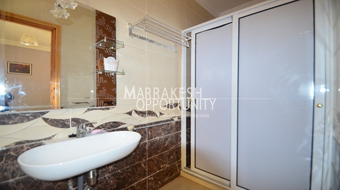 Location villa moderne dans une prestigieuse résidence