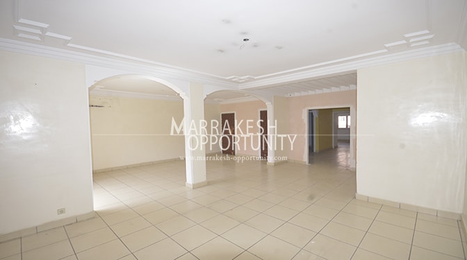 Location bureau situé sur l’un des principaux boulevards