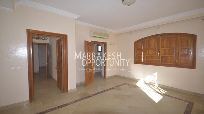 Location villa avec jardin et piscine privatif