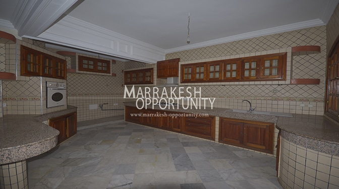 Location villa avec jardin et piscine privatif