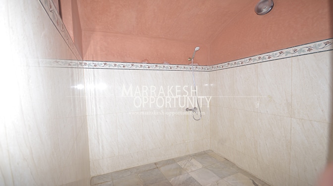 Location villa avec jardin et piscine privatif