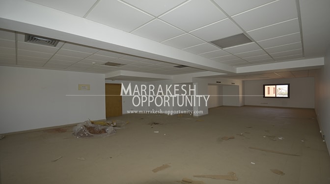 Location plateau bureau sur la route de casa