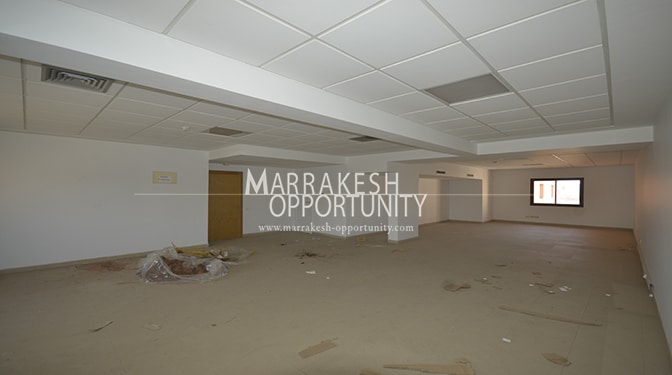 Location plateau bureau sur la route de casa